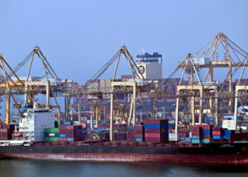 Oil, Shipping, Flights: Disruptions Are Back as U.S.-Iran War Reignites