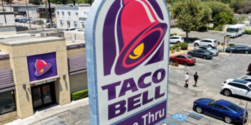 Cyclospora Linked to Taylor Farms Lettuce Sent to Taco Bell