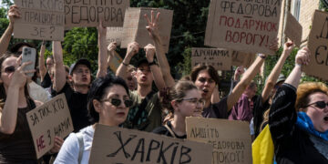 Mass Protests Across Ukraine Oppose Ouster of Defense Minister