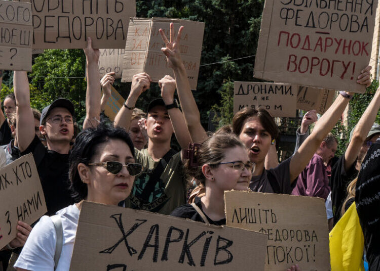 Mass Protests Across Ukraine Oppose Ouster of Defense Minister