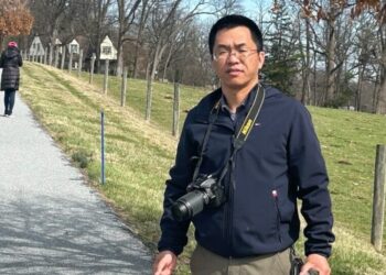 Chinese Human Rights Lawyer Seeking Asylum Is Arrested by ICE