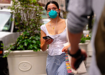 Do I Need to Wear a Mask if There’s Wildfire Smoke in the Air?