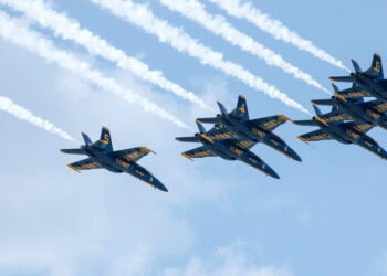 Blue Angels’ Close Beach Flyby Results in No Reprimands for Pilots