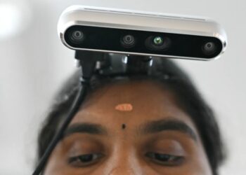 Factories Attaches Cameras to Workers, in Hopes of Replacing Them With Robots