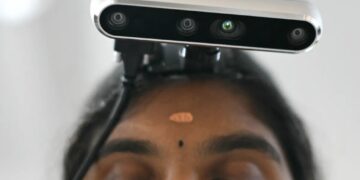 Factories Attaches Cameras to Workers, in Hopes of Replacing Them With Robots