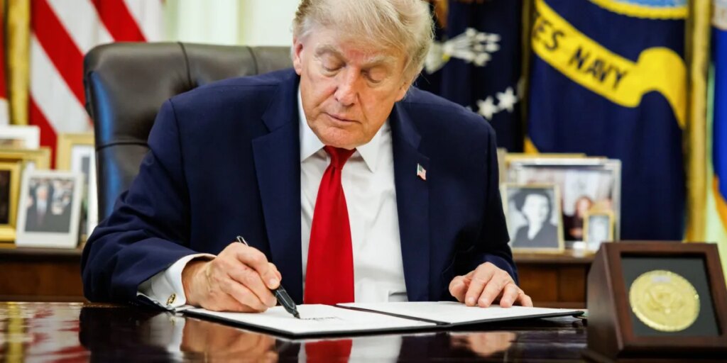 ‘We are in a new era’: Trump’s bombshell $2.2 billion income haul, the ‘Big Player Theory’ and what happens when the president becomes the bubble