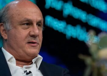 I argued with the father of open source for 2 years. Now the AI fight is the same — only bigger