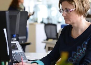 ‘It’s just his AI and my AI going back and forth’: The workplace phenomenon that’s undermining human relationships