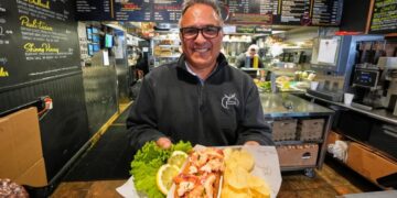 ‘I can understand the, um, obesity here’: The World discovers American cuisine at the World Cup