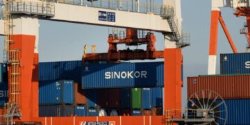 The supertanker tycoon making millions on Hormuz shuttle runs