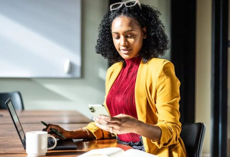 The tech attention crisis has hit the workplace. One company thinks AI is the cure