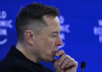 SpaceX’s supervoting shares put a decades-old governance debate back in play