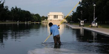 Lincoln Memorial Reflecting Pool Repairs Awarded to Same Contractor