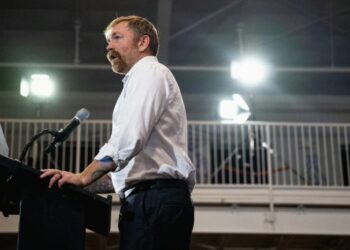 With Graham Platner, Democrats Got Drunk on the Beer Test