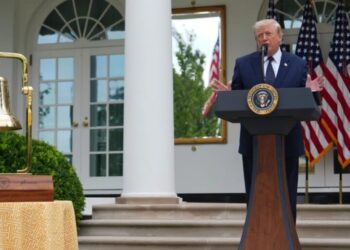 Trump is building a helipad with ‘carved granite’ White House seal to handle new presidential choppers