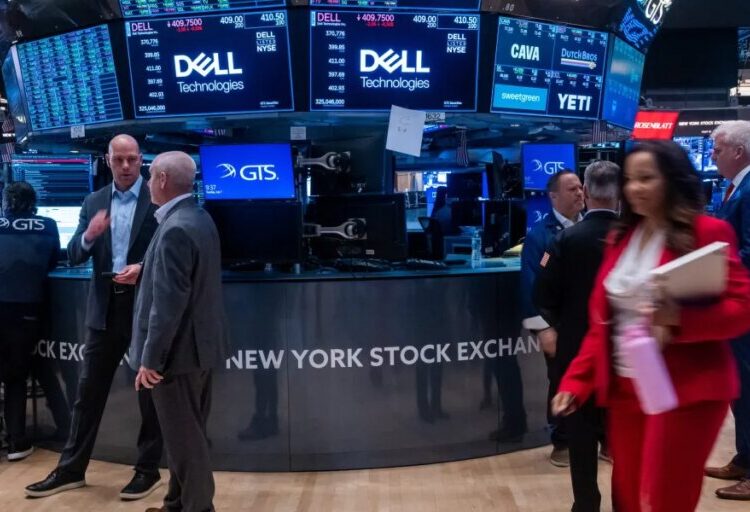 AI’s productivity gains are years away, but if it doesn’t deliver, it could make unsustainable debt levels even worse, Deutsche Bank economist says