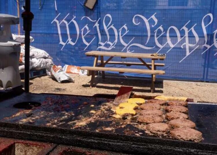 ‘Bizarre’ new gimmick flops as Trump State Fair limps toward final closure: report