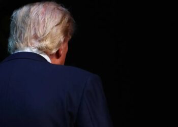 Trump’s mass ‘extortion’ plot reeks of unprecedented ‘desperation’: expert