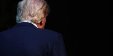 Trump’s mass ‘extortion’ plot reeks of unprecedented ‘desperation’: expert