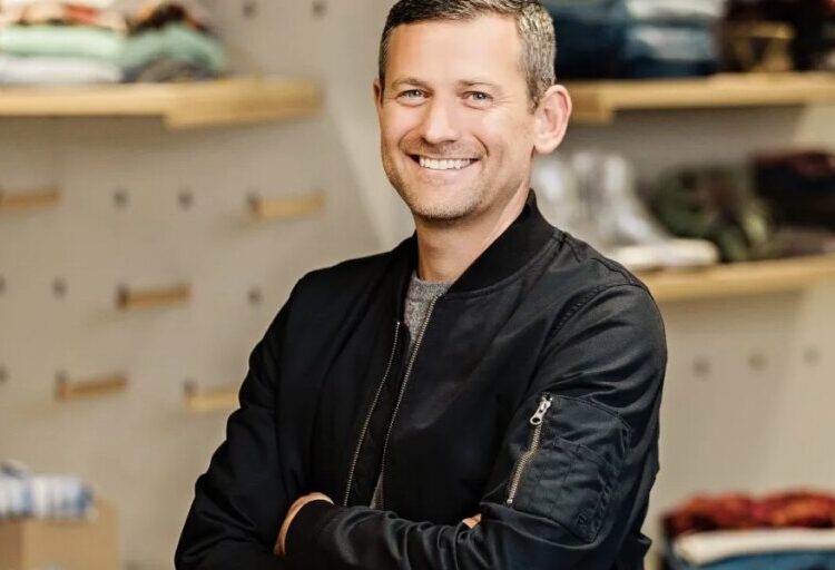 Stitch Fix’s CEO inherited a broken tech darling. He’s fixing it like a traditional retail exec