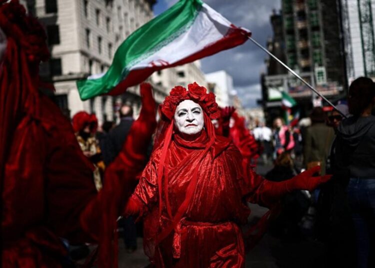 How the Iran War Worsens the Climate Crisis