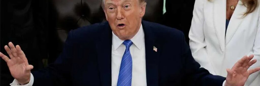 ‘Terrible sign’: experts warn Wall Street is chasing Trump over a financial cliff
