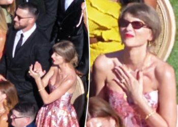 Taylor Swift flashes wedding ring 1 week after marrying Travis Kelce