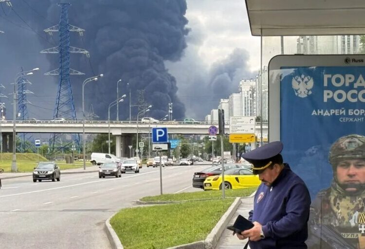 Russia’s economy is an ‘illusion’ built on debt, and a banking crisis is ready to explode, intel report says, while the Kremlin may seize pensions