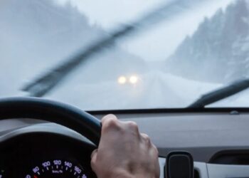 ‘We are driving in the fog’: Hundreds of economists admit they’re flying blind on AI