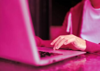 Law School Bans Laptops and Phones as AI Cheating Scandal Grows