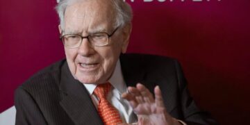 ‘He found their weakness. It might have been sex. It might be power’: Warren Buffett stunned by Epstein pull as he snubs Gates Foundation