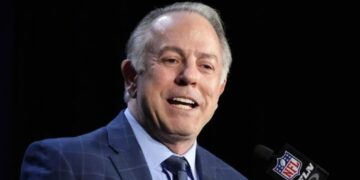 ‘C’mon man’: GOP governor busted for pressuring cop to let him go after traffic stop
