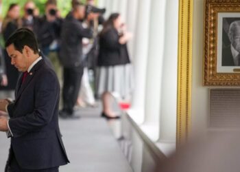 Marco Rubio’s Disappearing Signal Chat