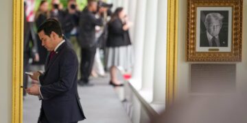 Marco Rubio’s Disappearing Signal Chat