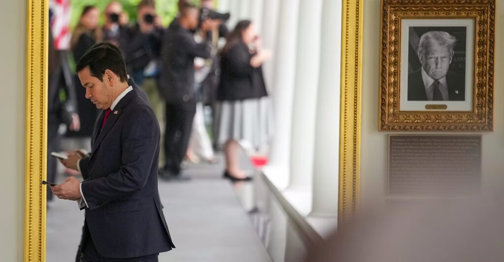 Marco Rubio’s Disappearing Signal Chat