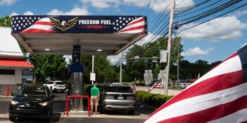Prices Already Spiking at Trump’s Mysterious Gas Stations That Promised Cheap Fuel