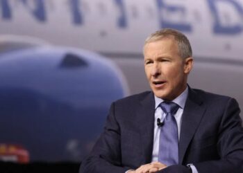 How United’s ‘premiumization’ strategy got passengers to swallow higher airfares without a fight