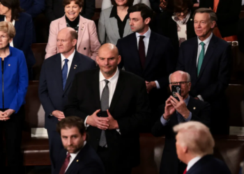 ‘Spare me’: Senator’s bold threat backfires as ‘tiresome performance’ has worn out