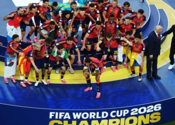 Confused Trump wanders through Spain’s World Cup celebration photo