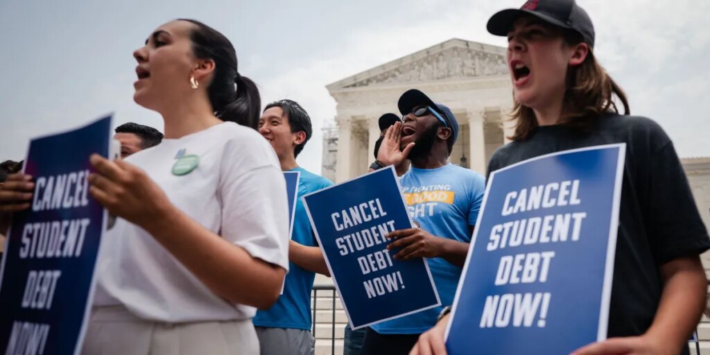 Student loan defaults hit record $233 billion with 1 in 5 borrowers over 9 months behind