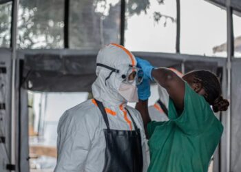 Nearly 1,000 people dead from Ebola outbreak in Congo amid health worker strike