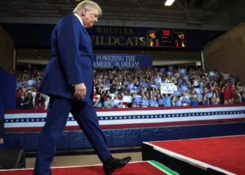Red flags fly as record-pace exodus from Trump admin eclipses past presidents
