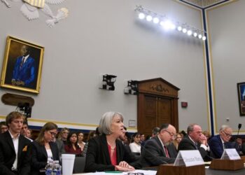 The Smithsonian’s Show Trial on Capitol Hill