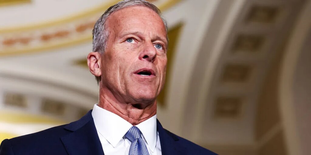 Hopes for key crypto bill fade amid delays, Trump ethics controversy