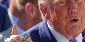 Dodgers give Trump what looks like a World Series ring: ‘Wow. Do I have to report this? I don’t want to report this’