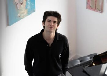 I sold my startup for millions without a single dollar in revenue. Here’s why that’s the point