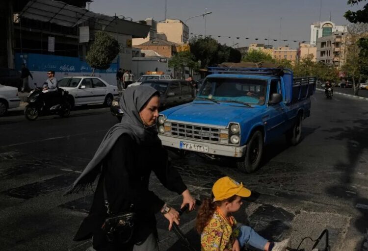 U.S. military suddenly goes silent on Iran airstrikes while Houthi rebels and Saudi Arabia exchange attacks in battle over Red Sea shipping