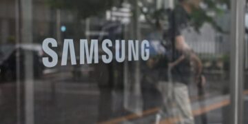 Samsung wins $200 billion order to supply chips to Broadcom