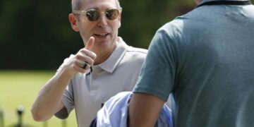 Amazon and Microsoft are spending $400 billion on AI—and investors are low on patience