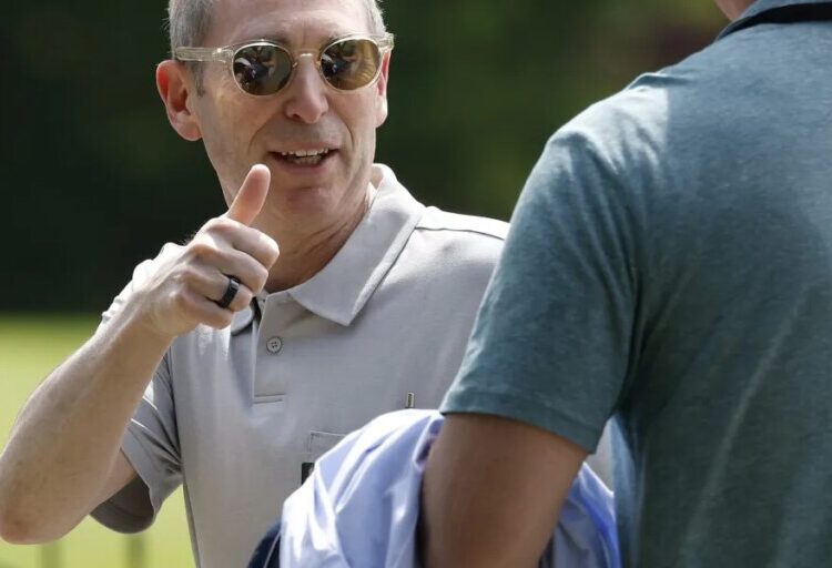 Amazon and Microsoft are spending $400 billion on AI—and investors are low on patience